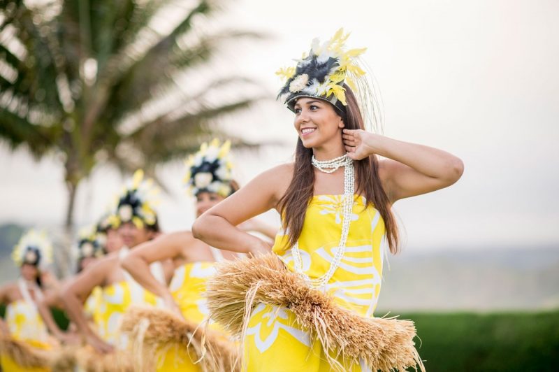 Hawaiian Hula Dancers