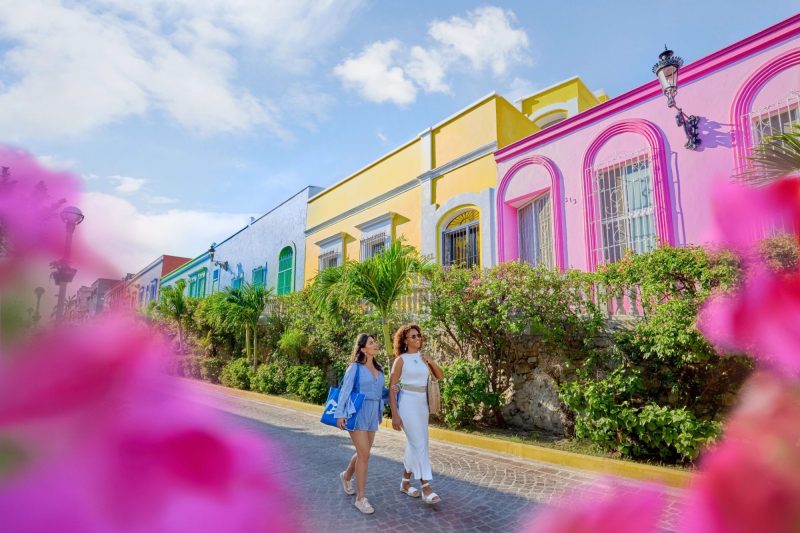 Colourful streets in Mazatlán, Mexico
