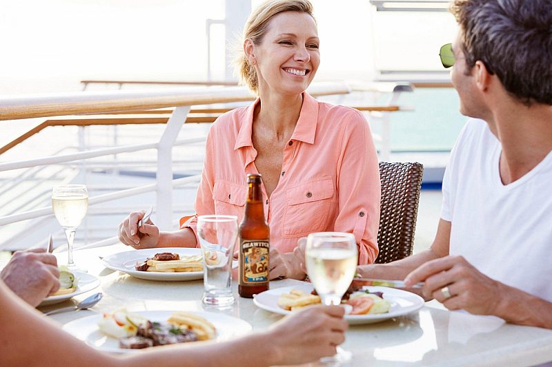 Al fresco dining onboard