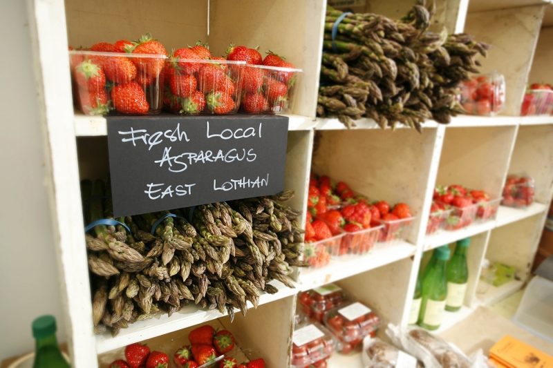 A stall of fresh Scottish vegetables and fruits