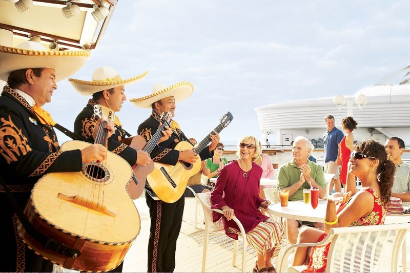 Mariachi-band performs to family on cruise ship