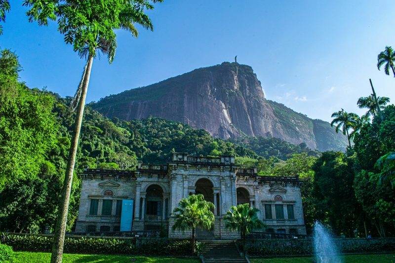 Parque Lage comes with verdant scenery, a café and views of Christ the Reedemer