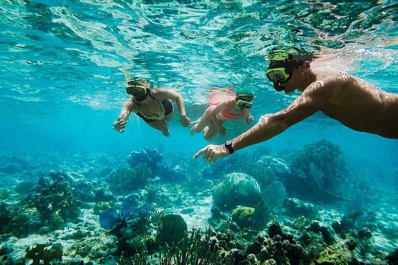 Snorkelling in Grand Cayman, Caribbean