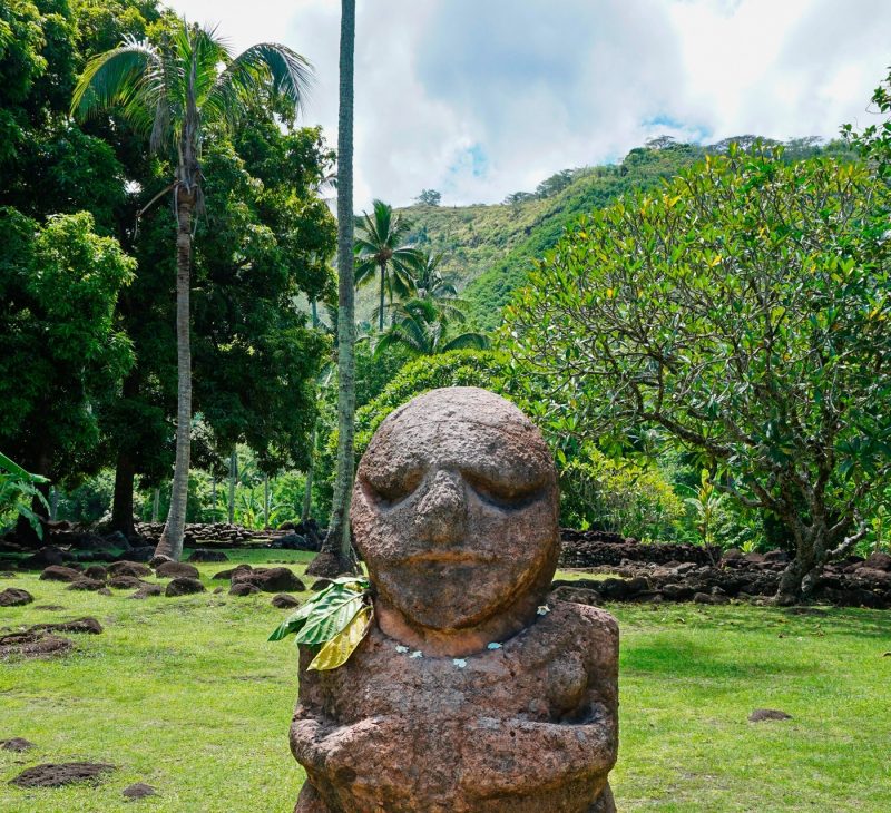 A traditional sculpture at Marae Arahurahu in Paea