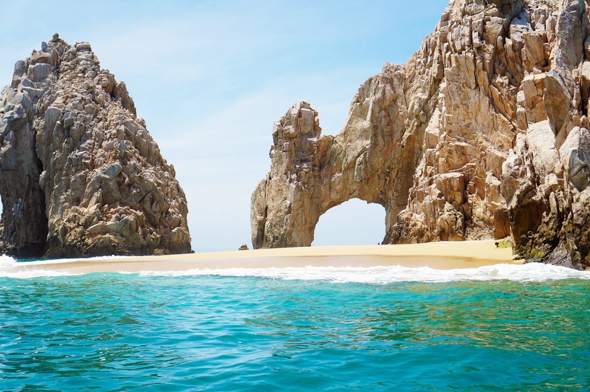 El Arco rock formation, beach, and sea in Cabo San Lucas