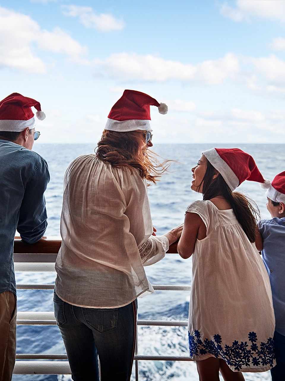 Where should you spend the Christmas holidays? On a cruise! Journey Cruising At Christmas
